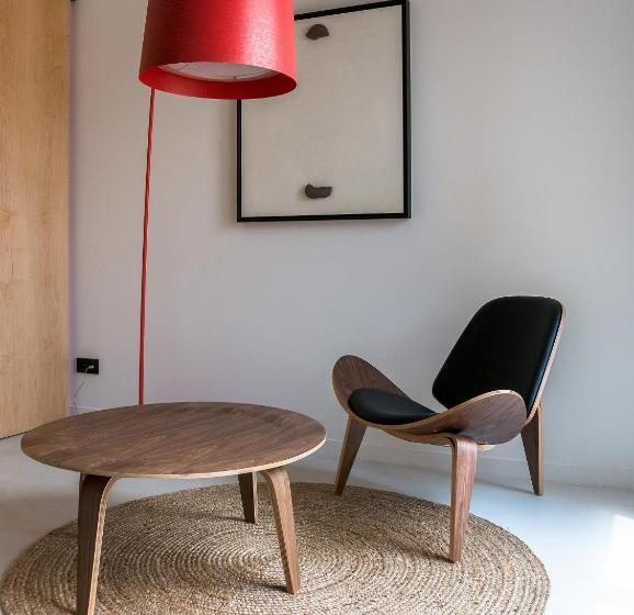 スイート, Sodium Boutique