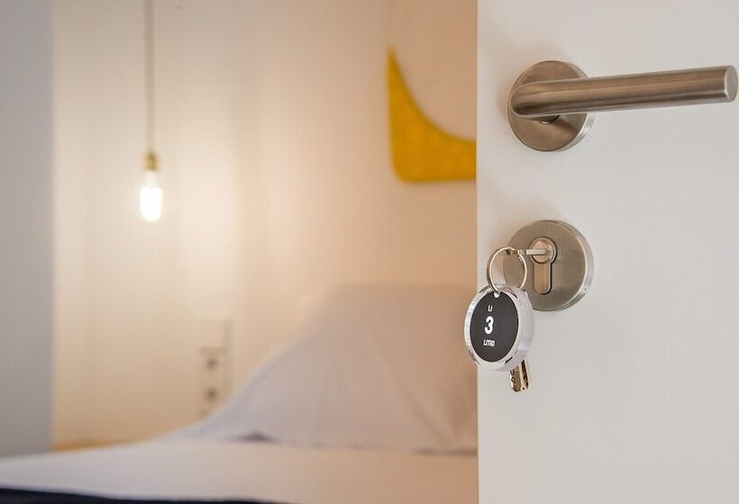 スタンダードルーム, Sodium Boutique