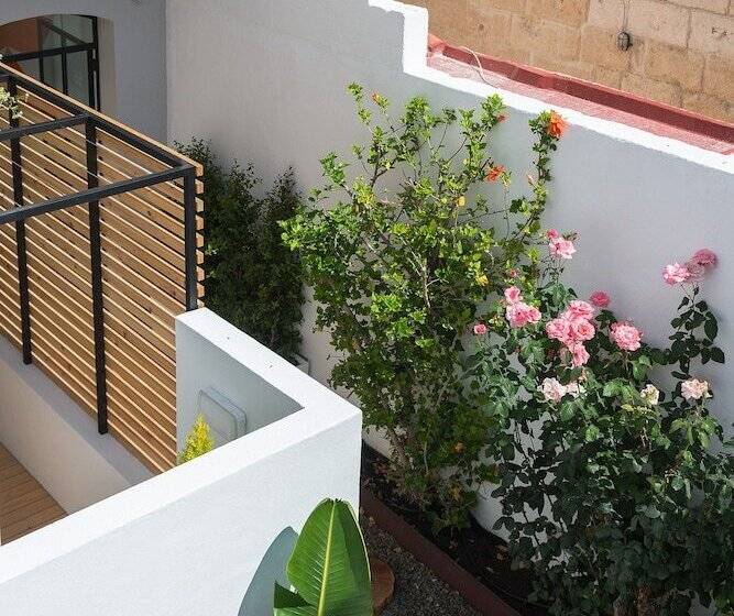 スタンダードルーム, Sodium Boutique