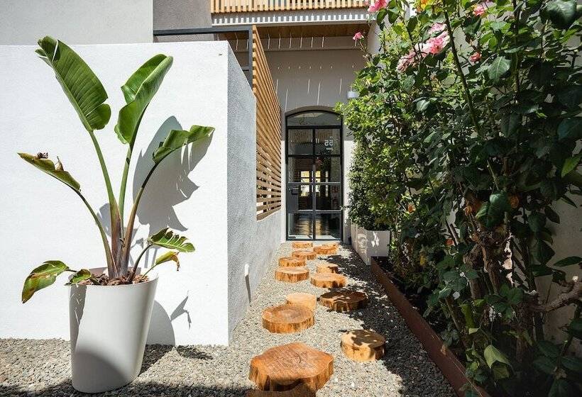 スタンダードルーム, Sodium Boutique