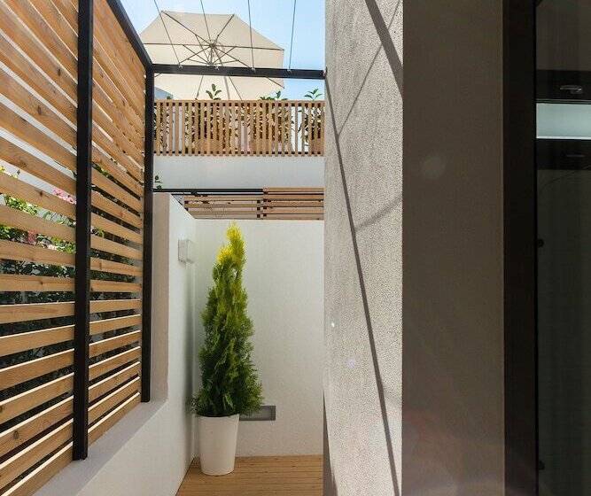 スタンダードルーム, Sodium Boutique