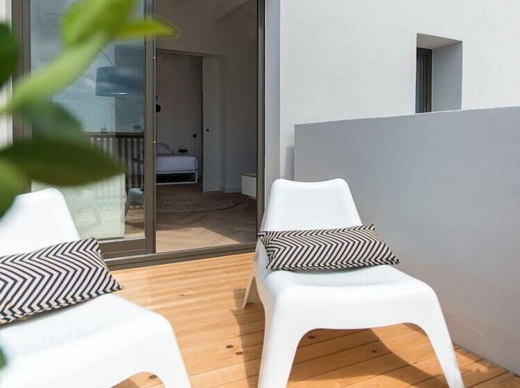 スイート, Sodium Boutique