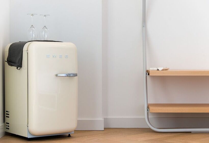 スイート, Sodium Boutique