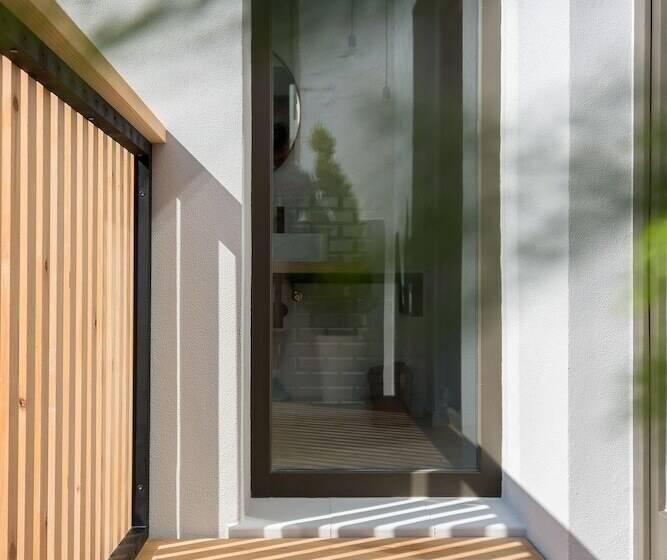 スイート, Sodium Boutique