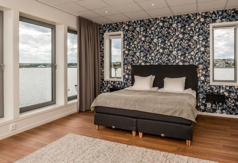 Люкс, Strandpiren Hotell