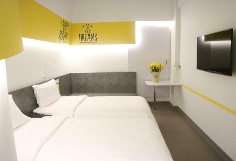 Номер Стандарт, Yello Hotel Manggarai