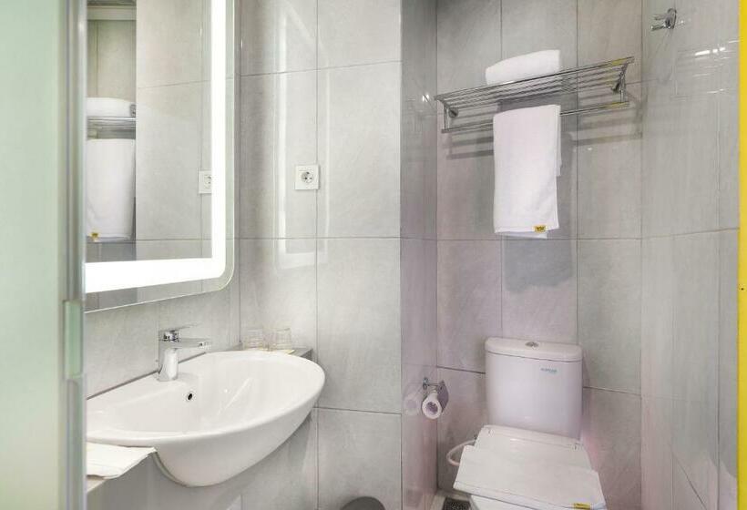 スタンダードルーム, Yello Hotel Manggarai