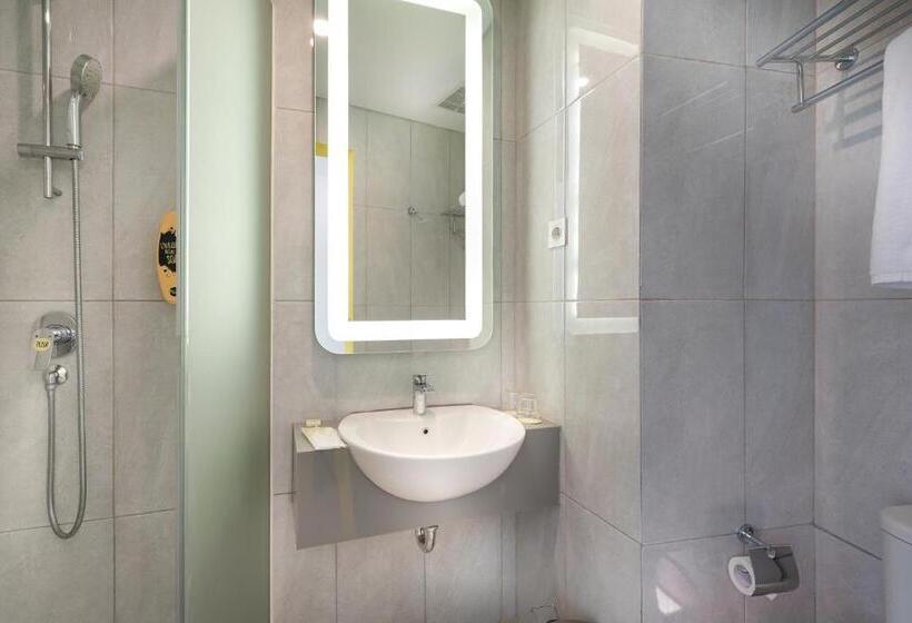 スタンダードシングルルーム, Yello Hotel Manggarai