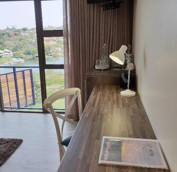 スーペリアールーム, Riverview Guesthouse East London
