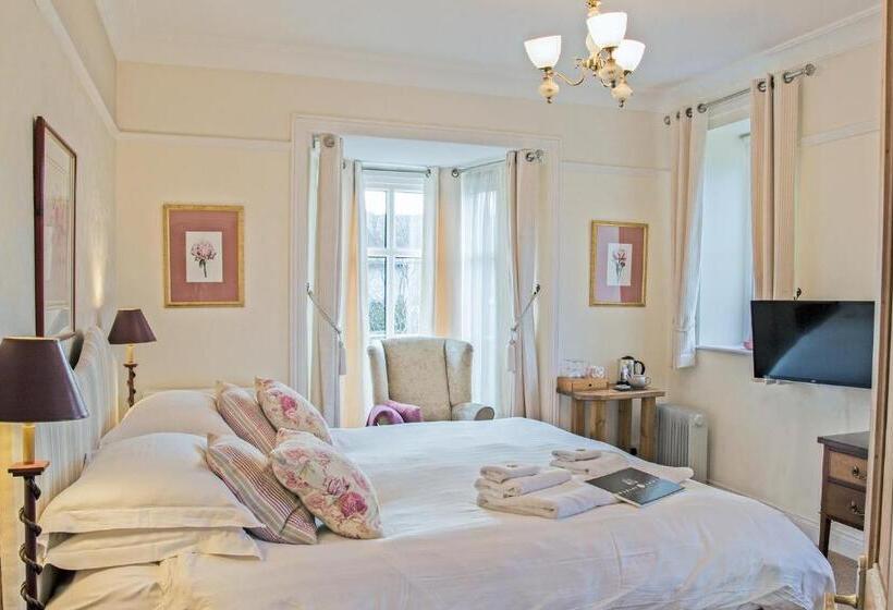 اتاق لوکس, Sheriff Lodge