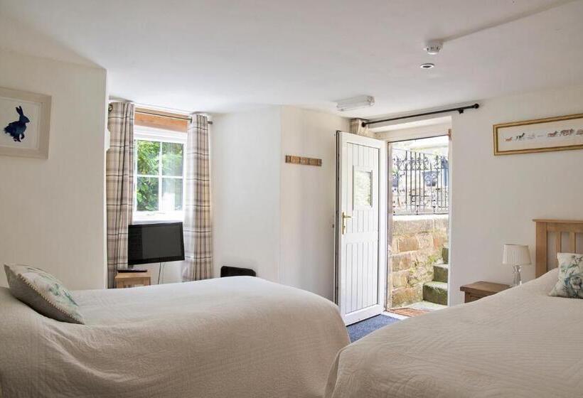 اتاق لوکس, Sheriff Lodge