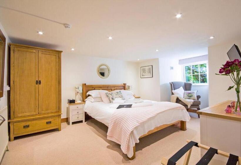 اتاق لوکس, Sheriff Lodge