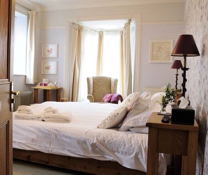 اتاق استاندارد, Sheriff Lodge