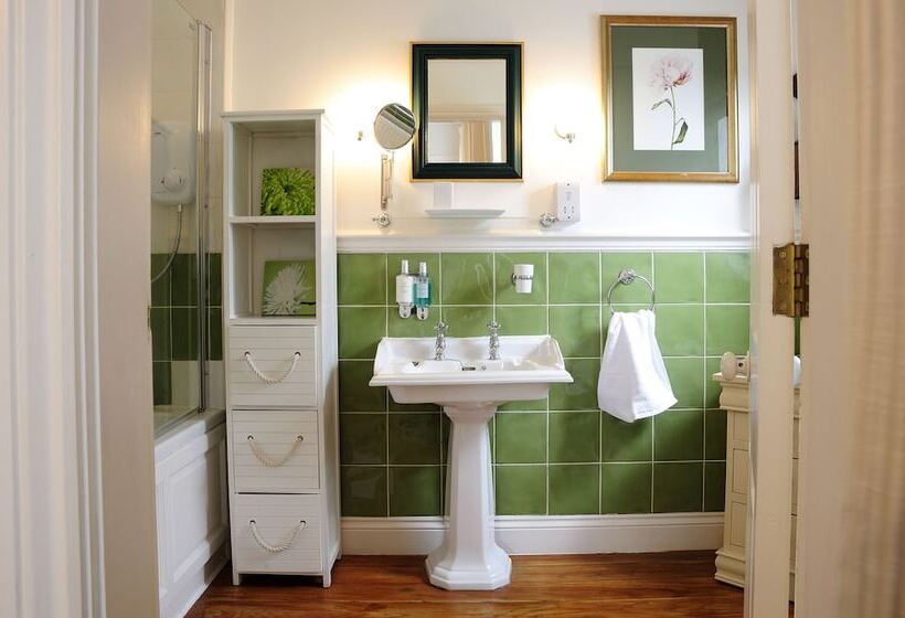 اتاق استاندارد, Sheriff Lodge