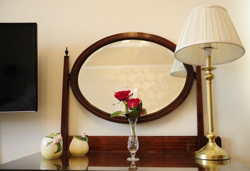 اتاق استاندارد, Sheriff Lodge