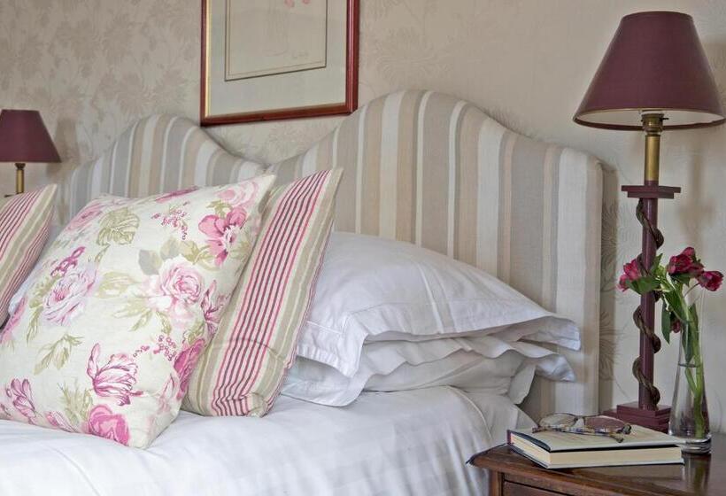 اتاق استاندارد, Sheriff Lodge