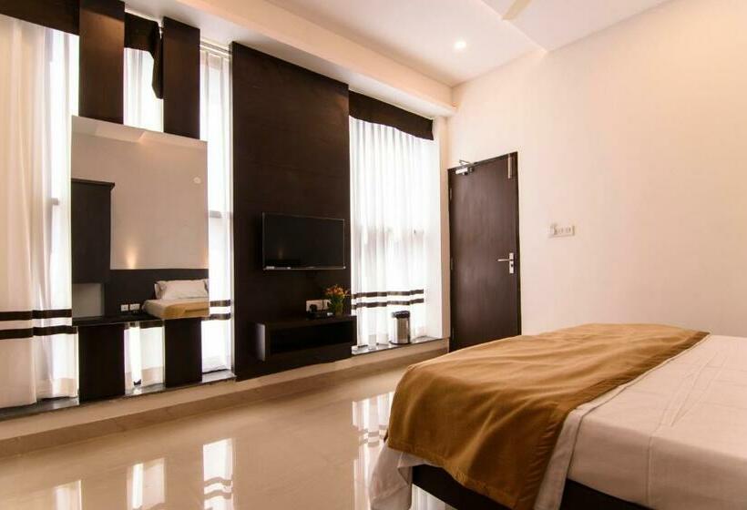 デラックスルーム, Ajantha Komforts, Bengaluru