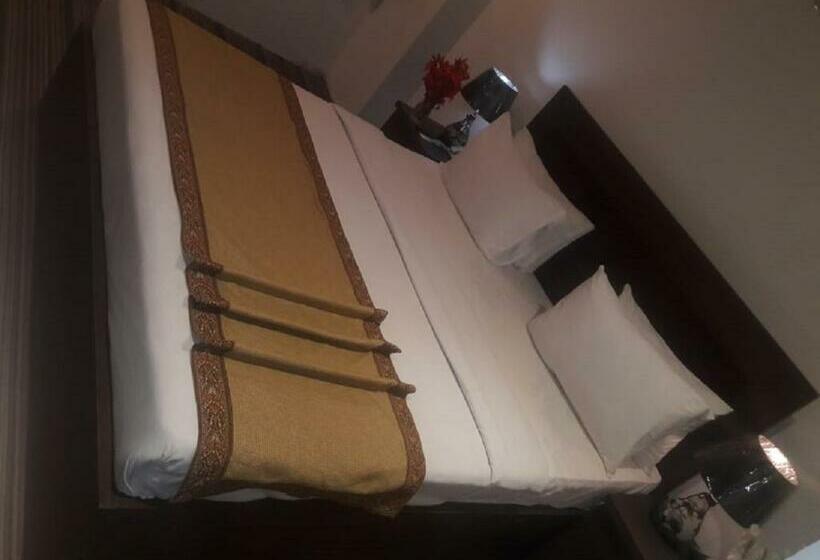 اتاق اکونومی یک تخته, Bnb