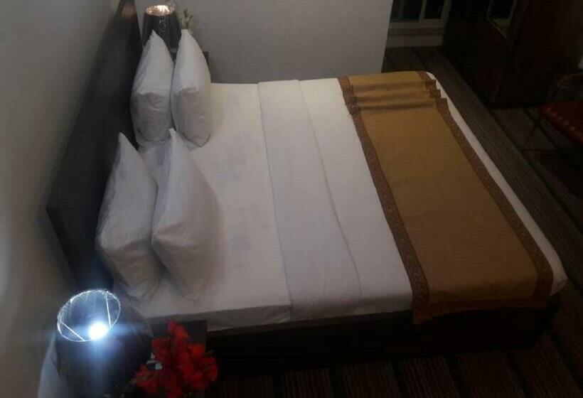 اتاق اکونومی یک تخته, Bnb