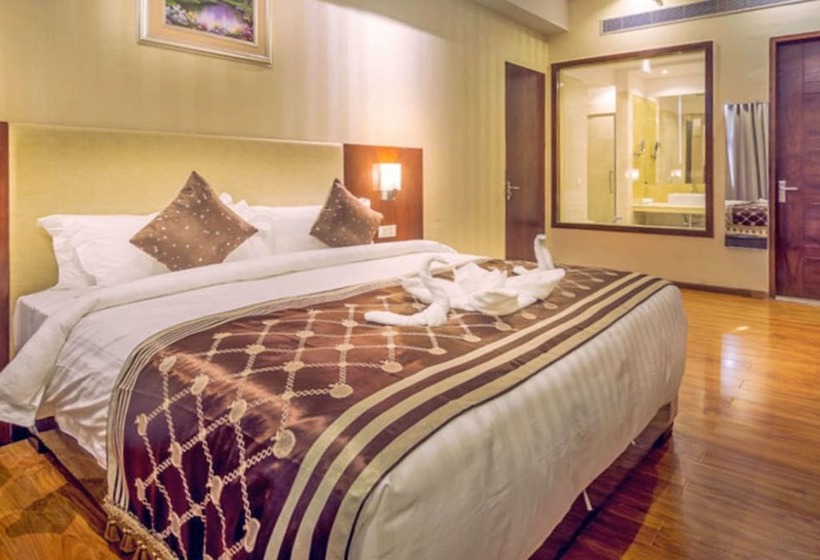 غرفة ديلوكس, Clarion Inn Jaipur