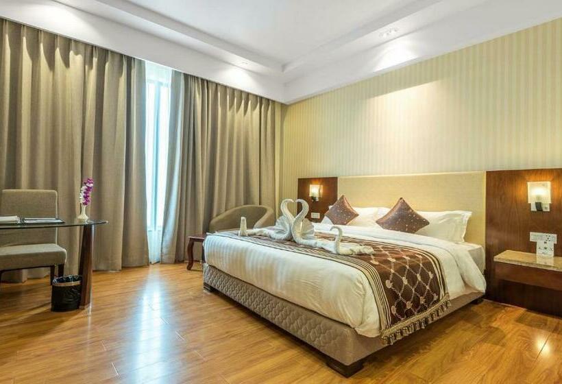 スーペリアールーム, Clarion Inn Jaipur