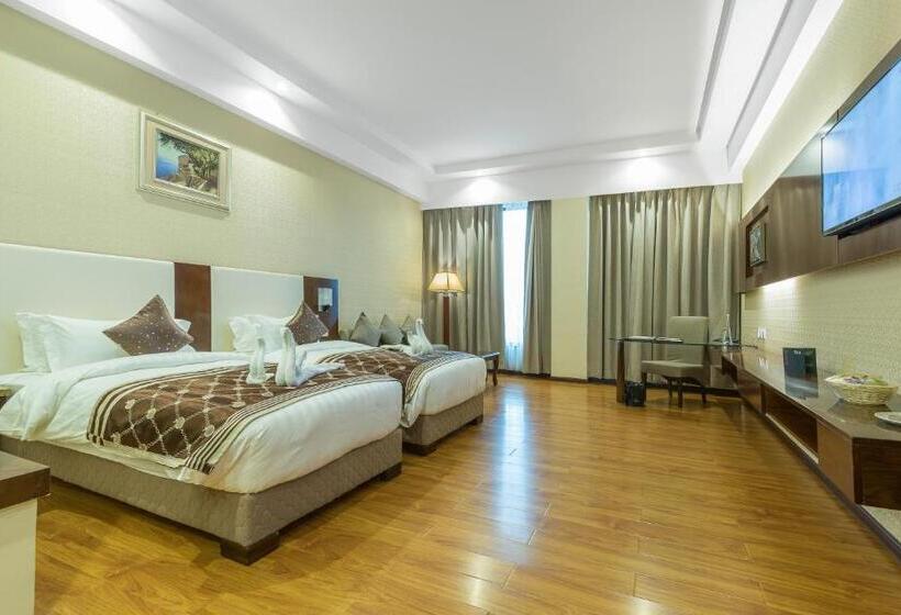 デラックスルーム, Clarion Inn Jaipur