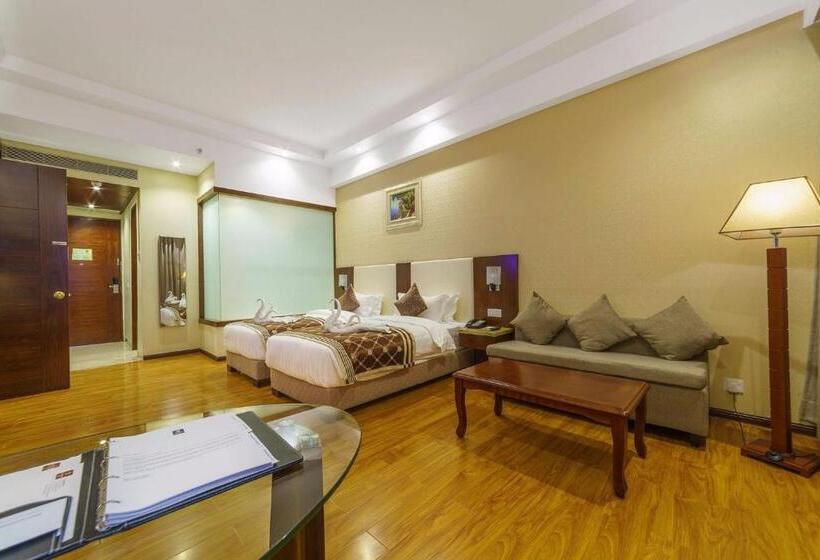 غرفة ديلوكس, Clarion Inn Jaipur