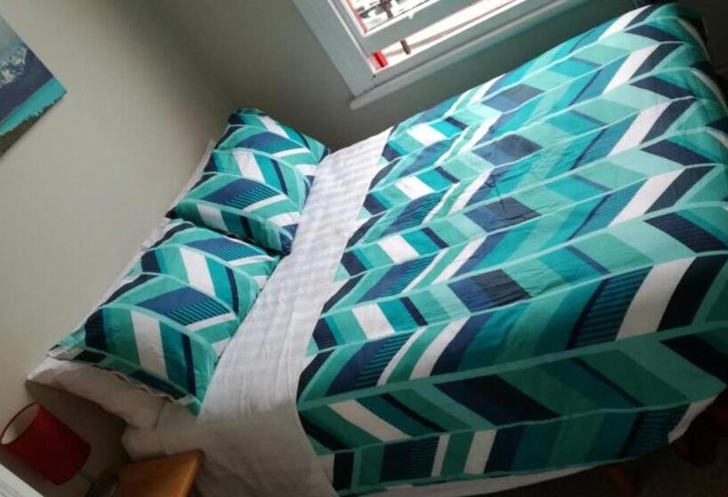 Номер Стандарт Совместная Ванная, Golden Cross