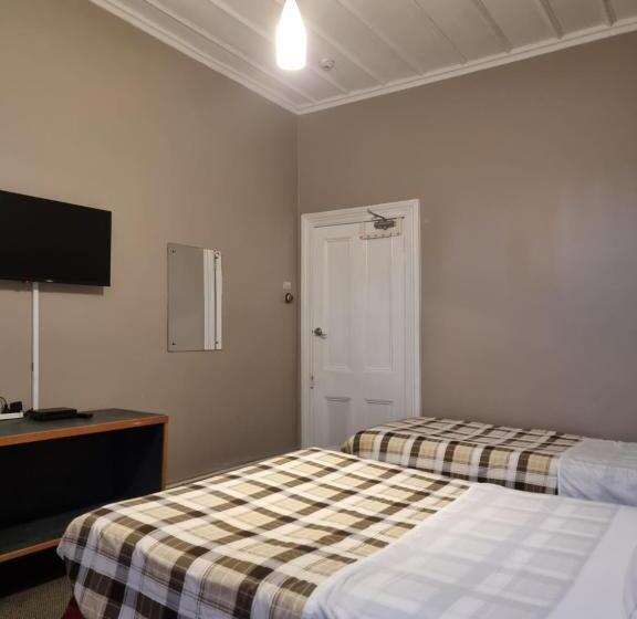 스탠다드 트리픔 룸 공동욕실, Golden Cross