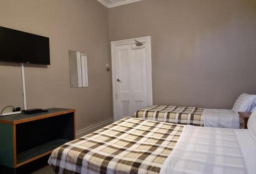 스탠다드 트리픔 룸 공동욕실, Golden Cross