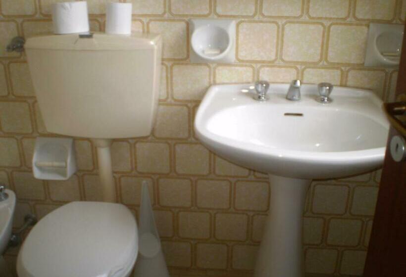 スタンダードルーム, La Favorita