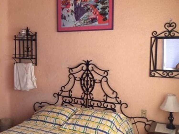 غرفة سوبيريور, Los Reyes