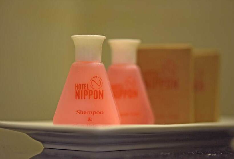 غرفة قياسية, Nippon Colombo