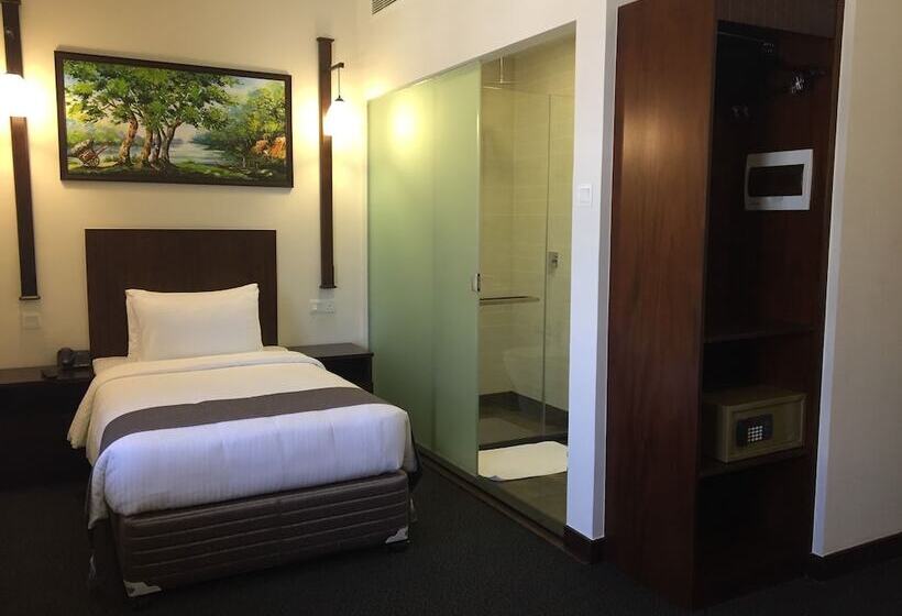 Номер Deluxe с Балконом, Nippon Colombo
