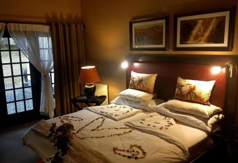 Президентский Люкс, Mount Sheba Rainforest Hotel & Resort