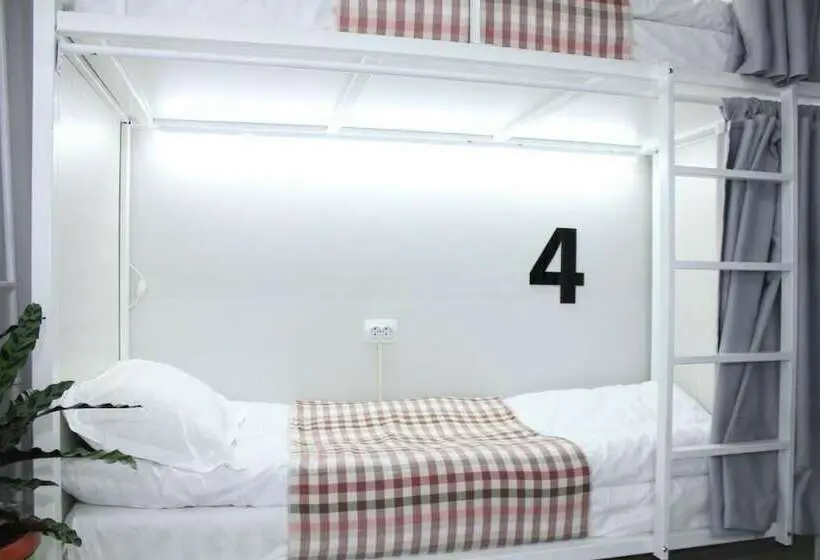 تختخواب در اتاق مشترک, Viva Hotel   Hostel