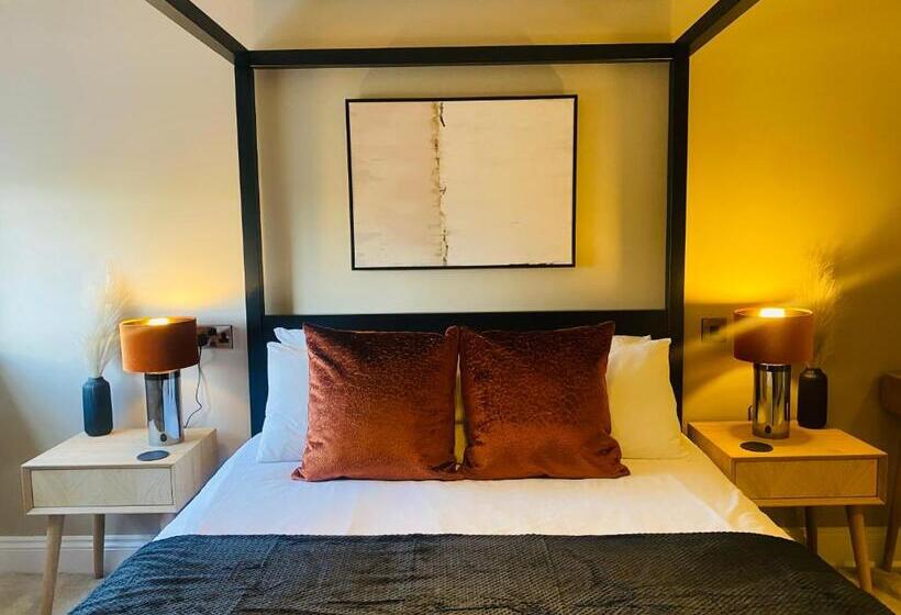 غرفة ديلوكس عائلية, The Punchbowl Lapworth