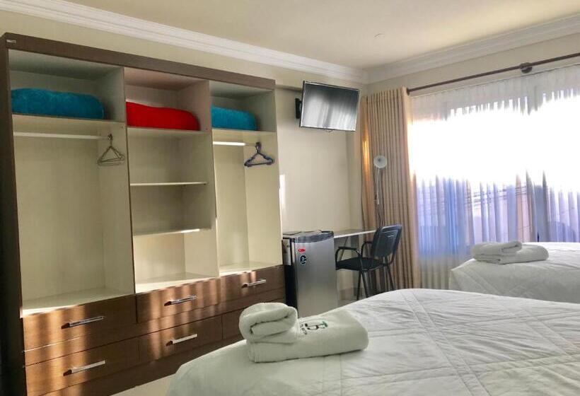 اتاق استاندارد سه نفره, Briston