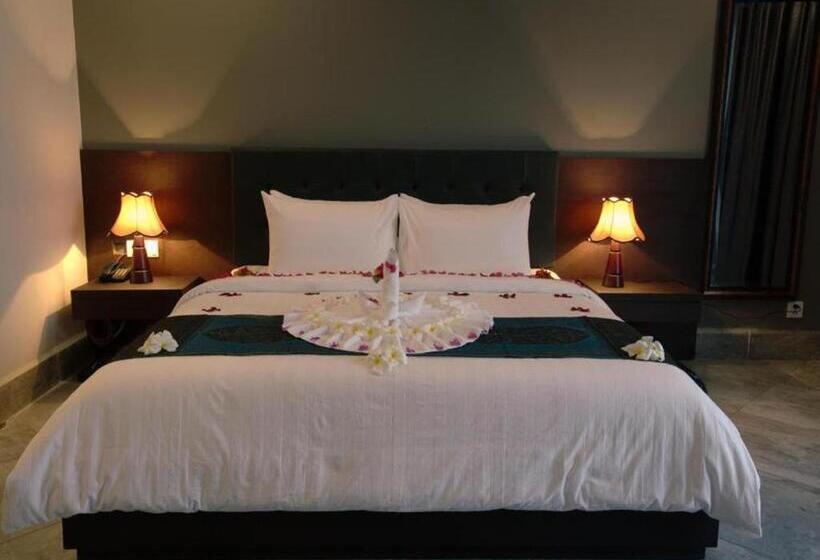 اتاق لوکس با تخت بزرگ, Kep Bay Hotel & Resort