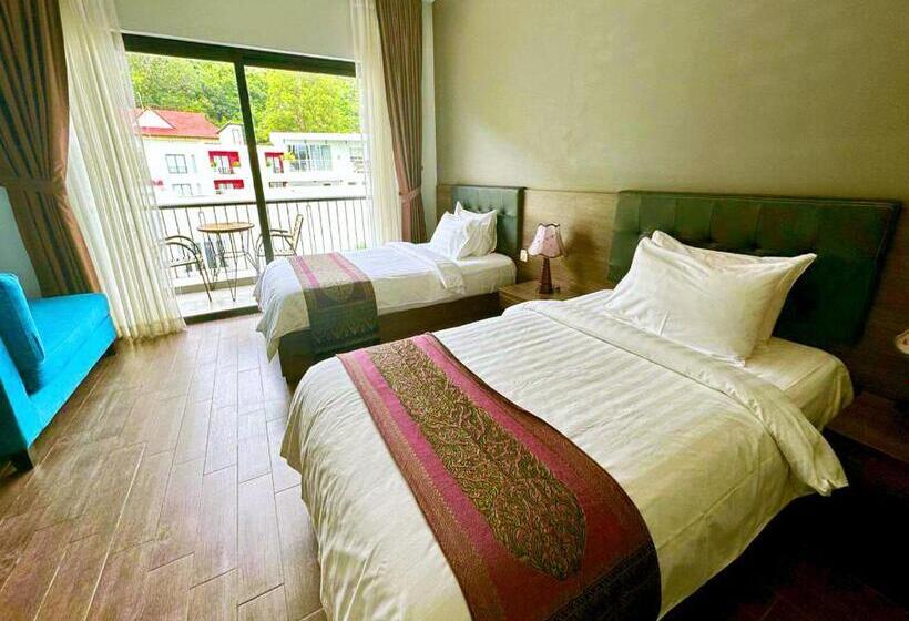 Deluxe Room Mountain View, Kep Bay Hotel & Resort