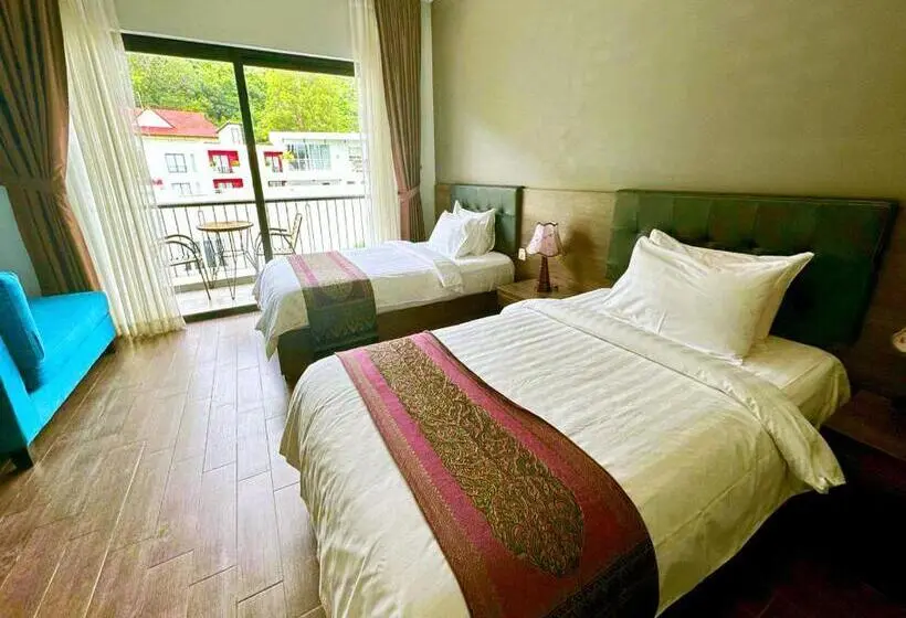 Deluxe Room Mountain View, Kep Bay Hotel & Resort