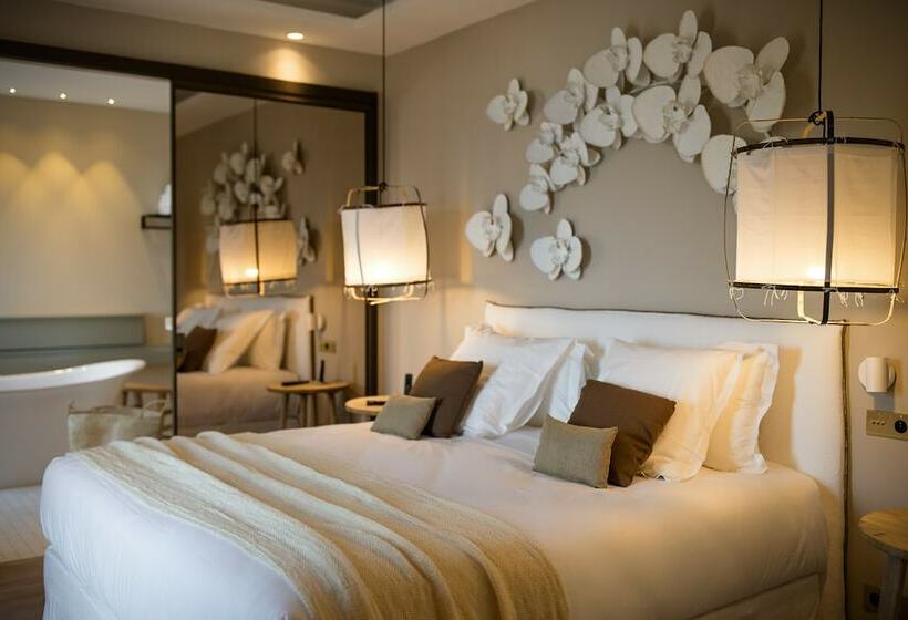 Номер Deluxe, Misincu