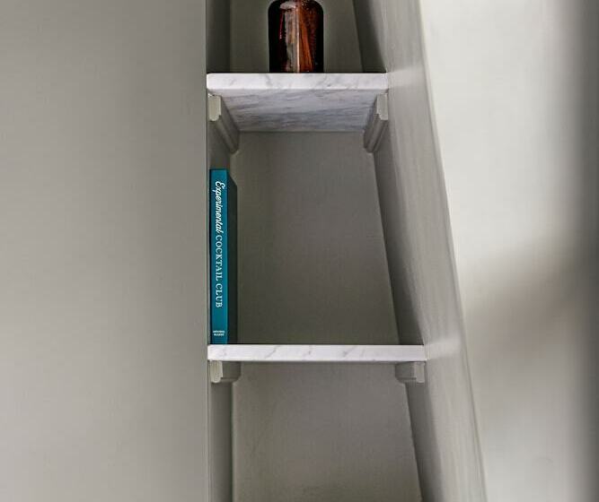 ジュニアスイート, Henrietta Experimental