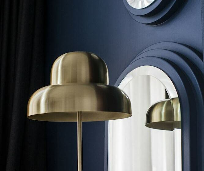 スーペリアールーム, Henrietta Experimental