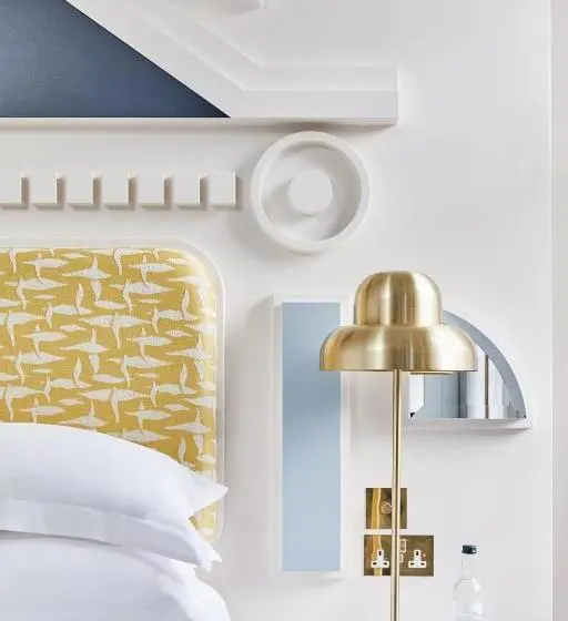 Standard Room King Size Bed, Henrietta Experimental