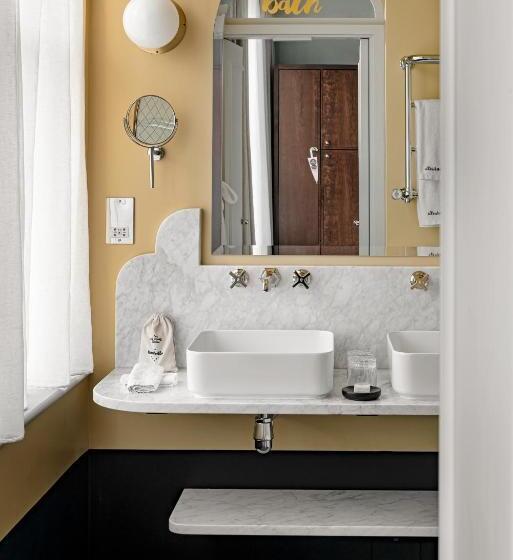 スーペリアールーム, Henrietta Experimental