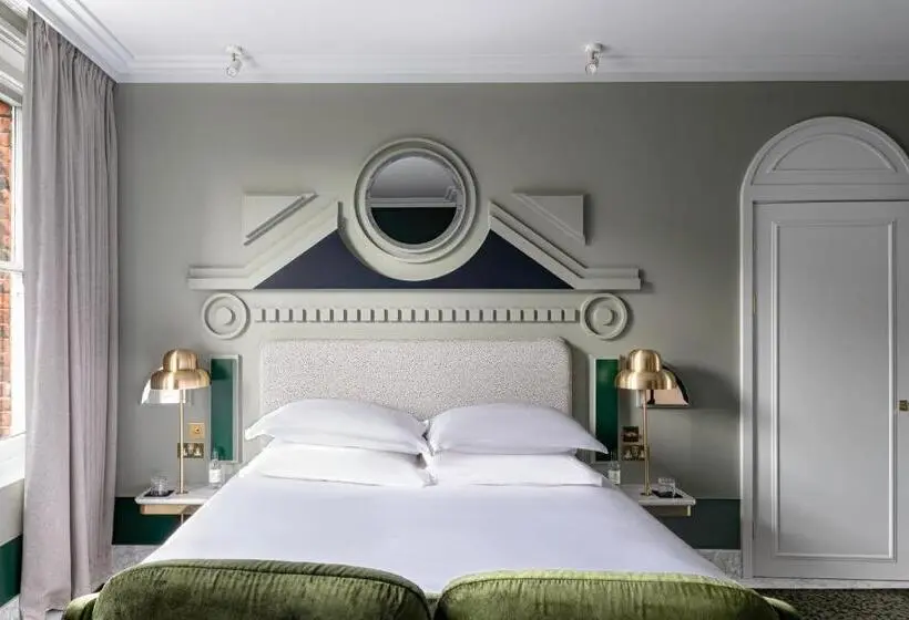 Deluxe Room City View, Henrietta Experimental