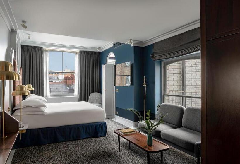 デラックスルーム, Henrietta Experimental