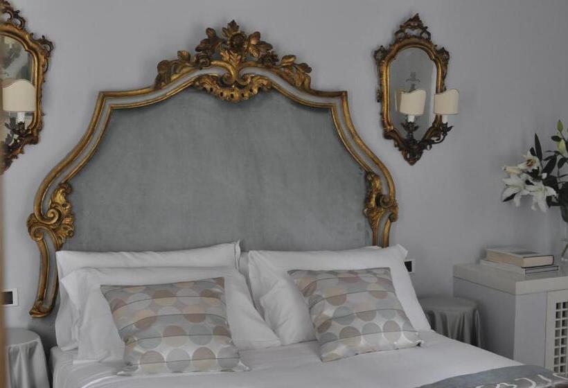 اتاق لوکس سه تخته, Casa Colleoni