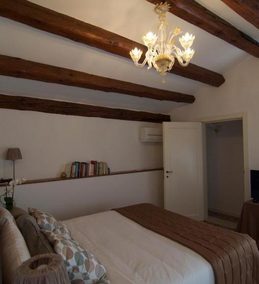 اتاق لوکس, Casa Colleoni